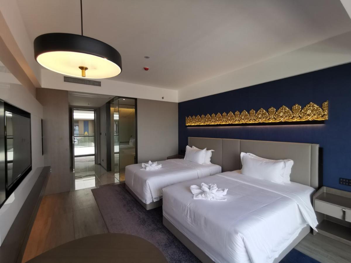 Tian Yi International Hotel 天艺国际酒店 Phnom Penh Bagian luar foto