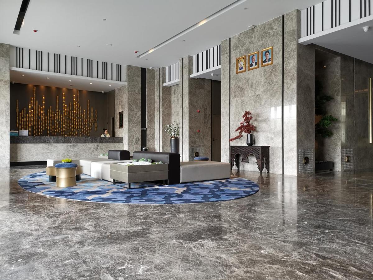 Tian Yi International Hotel 天艺国际酒店 Phnom Penh Bagian luar foto