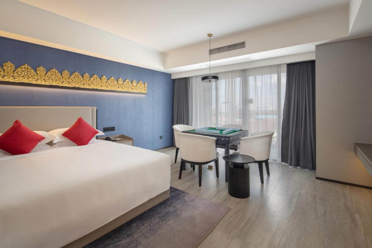 Tian Yi International Hotel 天艺国际酒店 Phnom Penh Bagian luar foto