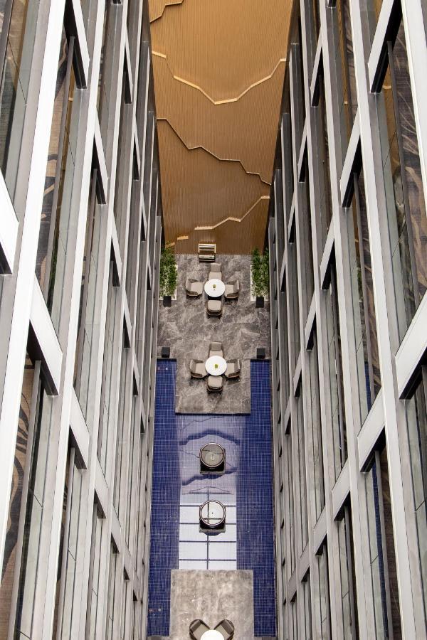 Tian Yi International Hotel 天艺国际酒店 Phnom Penh Bagian luar foto