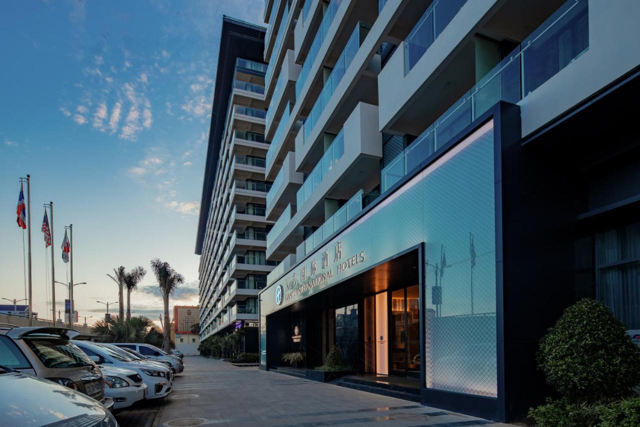 Tian Yi International Hotel 天艺国际酒店 Phnom Penh Bagian luar foto